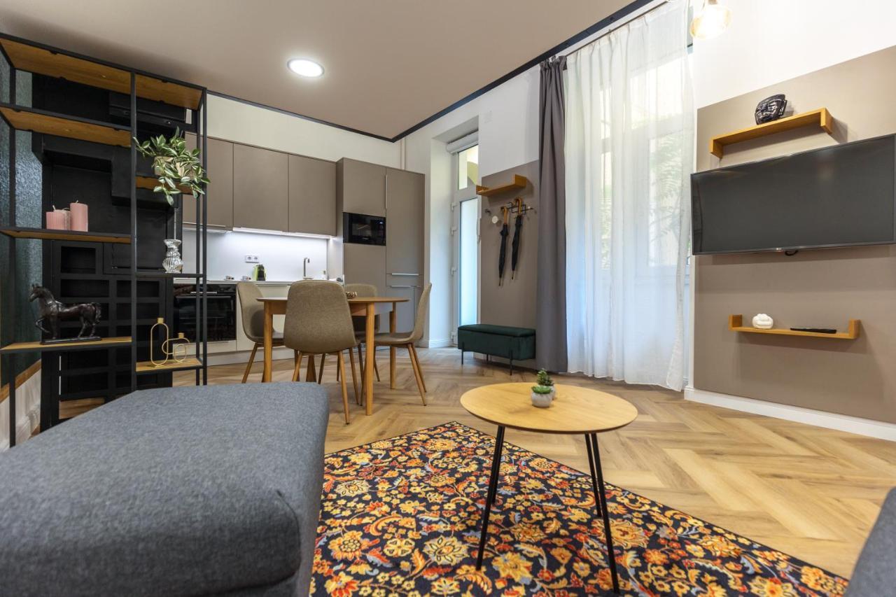 Downtown Luxury Apartment Будапеща Екстериор снимка